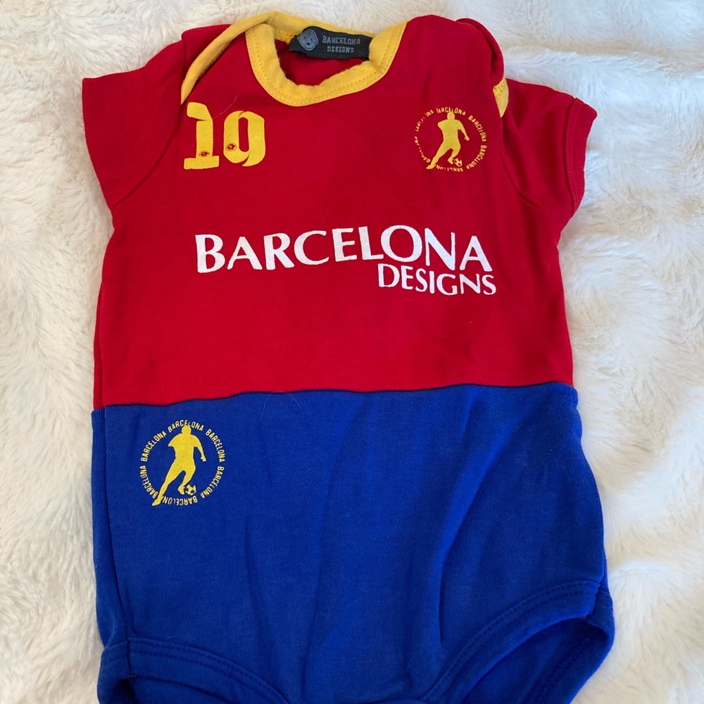Onesie “Barcelona soccer team”